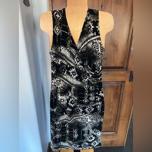 Chico's Travelers soft dress sleeveless black white size 1 tribal print 8 10